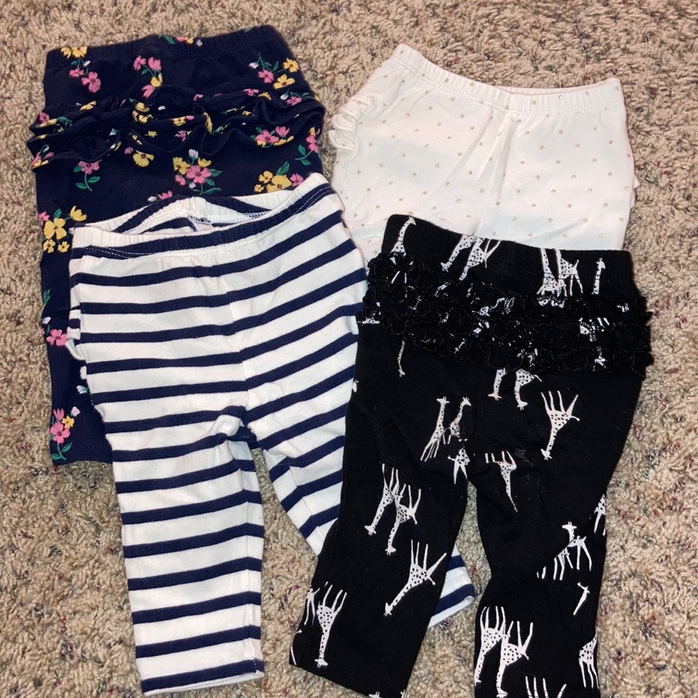 Bundle of ruffle butt pants